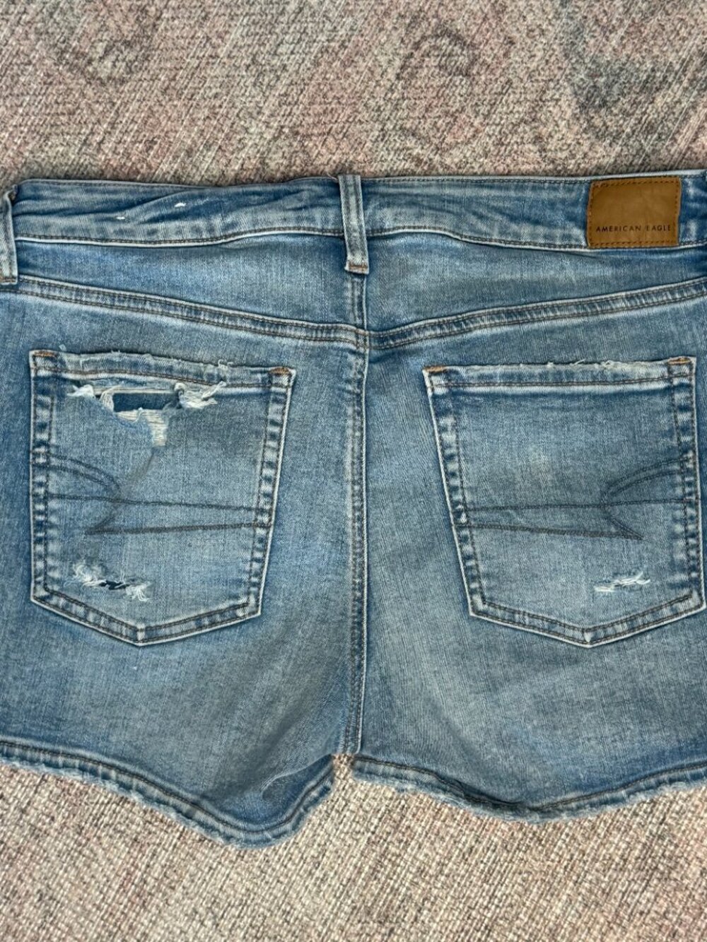 American Eagle Midi Women's Next Level Stretch Denim Shorts Size 12 - Picture 3 of 5